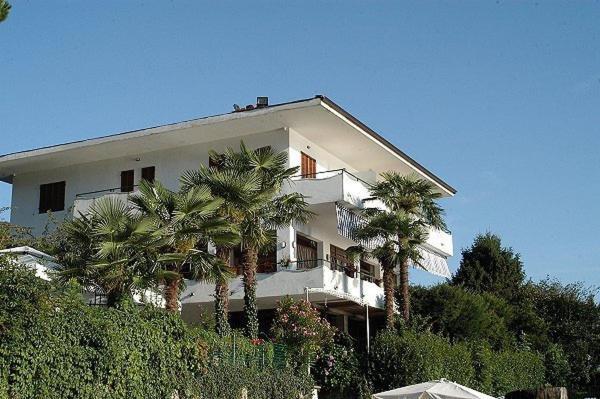 Albergo Riviera Pettenasco Exterior photo